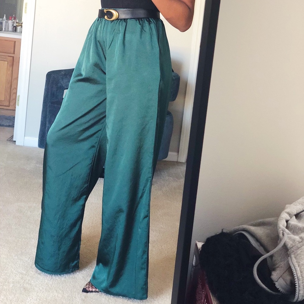 Two Piece Satin Loungewear Set - Picture 7 of 7